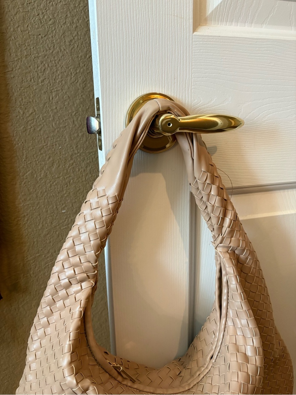 Urban Outfitters Neutral Beige Woven Hobo Bag - Picture 3 of 6